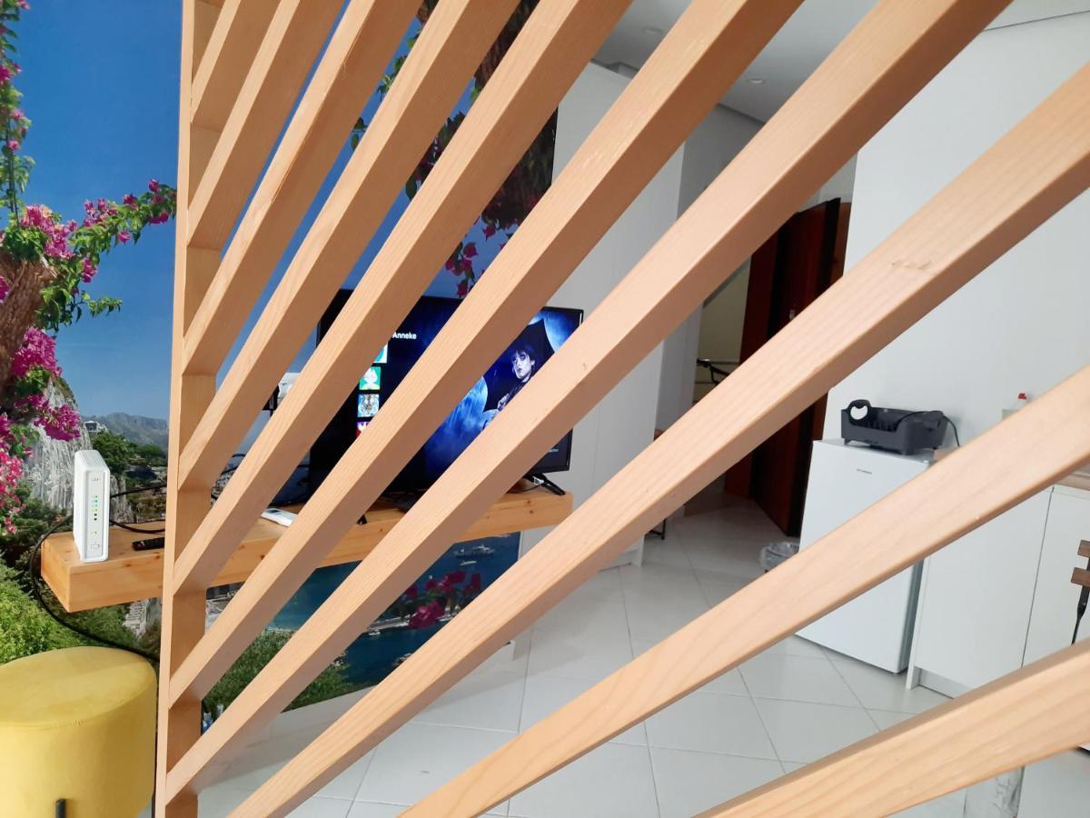 Saranda Promenade Apts Εξωτερικό φωτογραφία