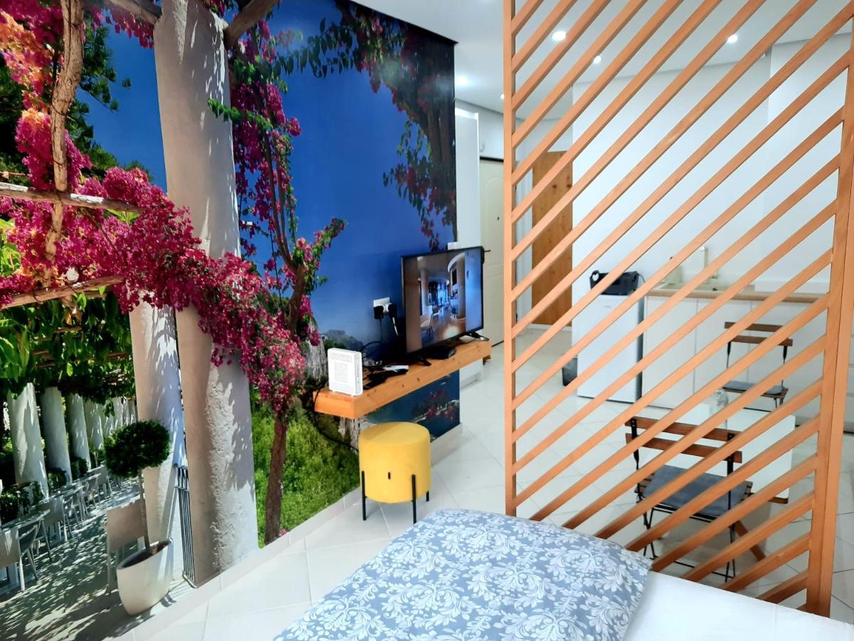 Saranda Promenade Apts Εξωτερικό φωτογραφία